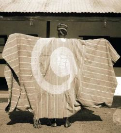 desert-dreamer:  yoruba tunic, nigeria