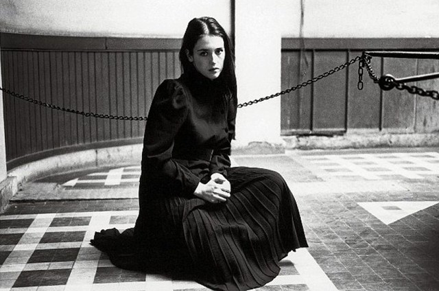 stickyskin:  Isabelle Adjani by Hervé Guibert, 1980 