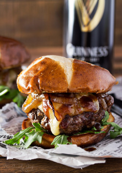 verticalfood:  Whiskey Glazed Blue Cheese Burgers 