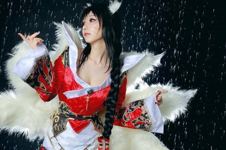 league-of-legends-sexy-girls:  Ahri Cosplay https://www.facebook.com/OfficialPage.Saida