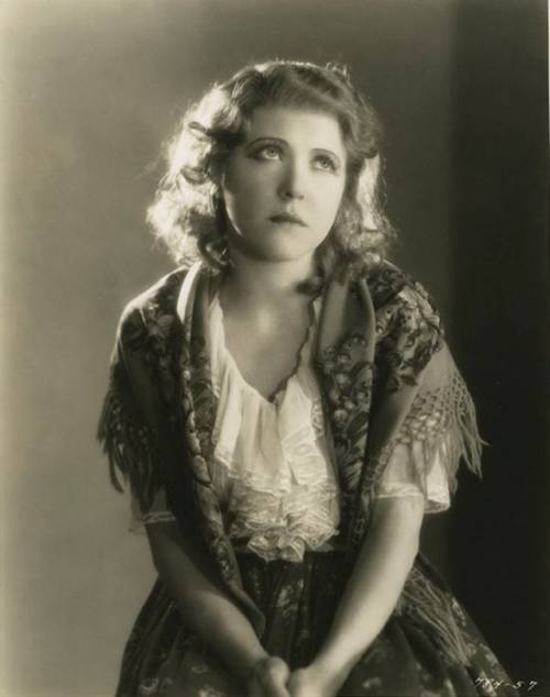   Ruth Chatterton Nudes &Amp;Amp; Noises  