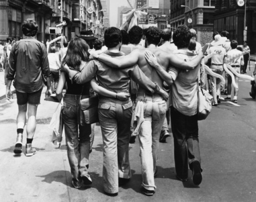 greypoppies: (Pride parades, 1970s.)