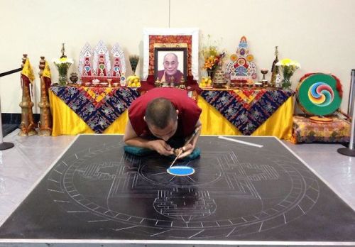 clockworksexual:  asylum-art:  Tibetan Buddhist monks Create Mandalas Using Millions of Grains of Sand-The Mystical Arts  Imagine the amount of patience that’s required to create such highly detailed art such as this! To promote healing and world peace,