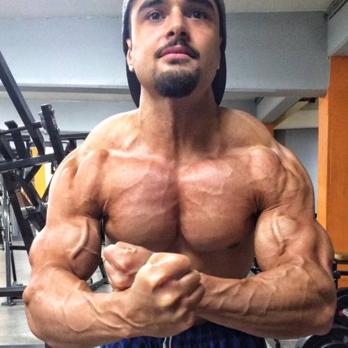 whitepapermuscle:  Kenzo Keragoz