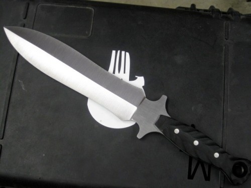 gunsknivesgear:  Olexey Dagger.