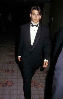 80slove:Johnny Depp, 1988
