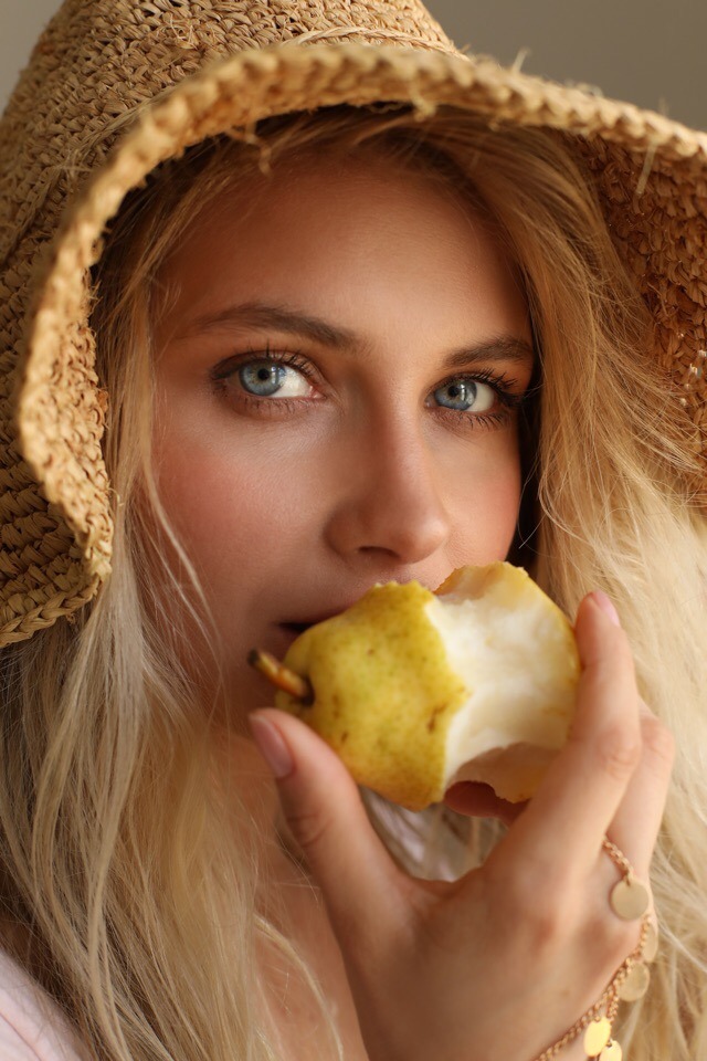 arnold-ziffel:She didn’t have to say a word…