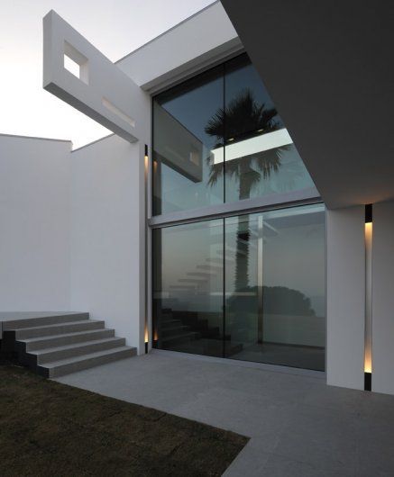 dailycoolhouses:  Unbelievably Creative Furniture: OMG weirdest furniture ever! I want #8 in my living room. http://llsama.yourlikes.com/unbelievable-creative-furniture