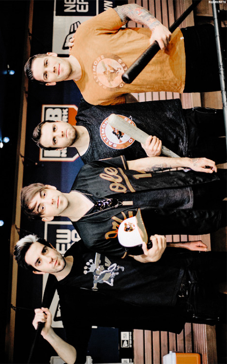 awgakarth: [9/?] Pictures of All Time Low [x]