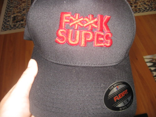 NYCC 18 Freebies! -The Boys poster (The Seven on the other side) &amp; F*** Supes baseball cap -