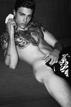 pantelis:  Giuseppe - coitus 8http://www.coitusmagazine.com/magazines/issue-08-hard-copy