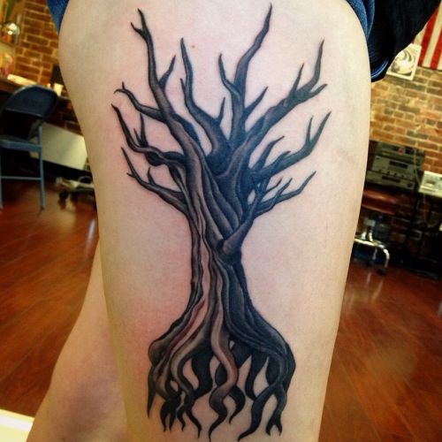 Nearly finished this tree yesterday! The poor girl just couldn&rsquo;t take it anymore. I love h