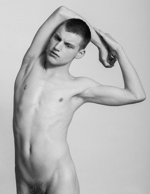 waxthevan:  Lucas Castro Pardo