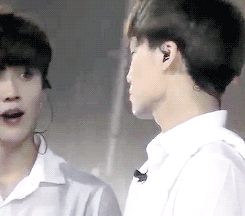 daenso:  jongin’s failed attempts of picking luhan’s nose (sorry for the quality tho) 