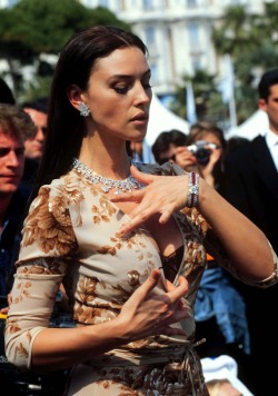 dailyactress:   Monica Belluci On May 14th ,1997 In Cannes, France