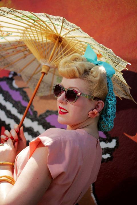 ravenhairedtiki:  Turquoise Crocheted from 1940’s Design Featured in Victory Girls