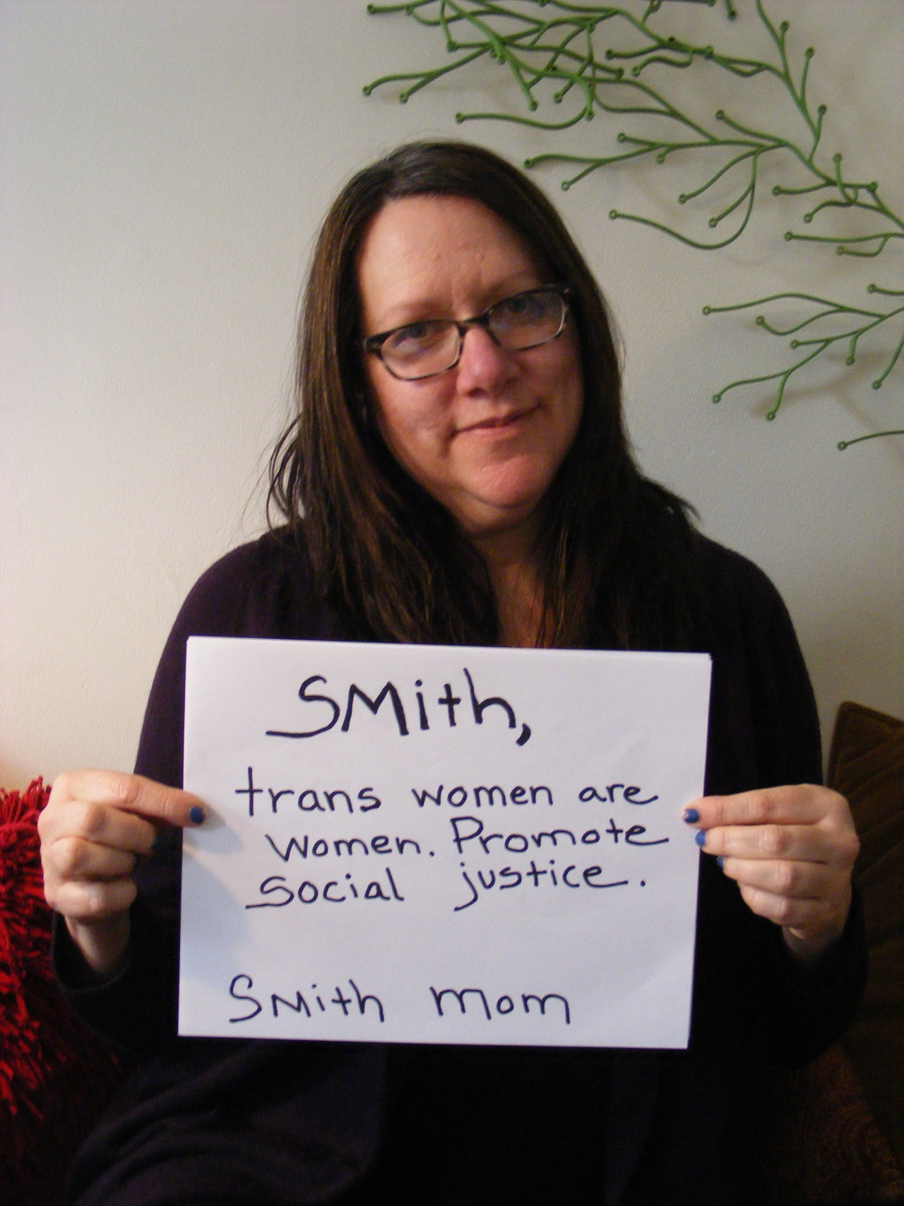 shatters-themoon:  transyouthequality:  Smith College agrees to accept trans applicant,