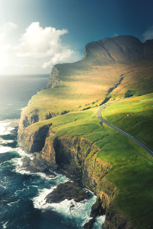 lsleofskye: Along the Coasts of Faroe Islands | airpixels