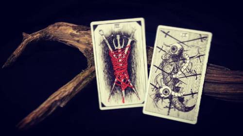 #tarot #tarotcards #tarotreading #thewildunknown #3ofswords #9ofswords #witch #magic