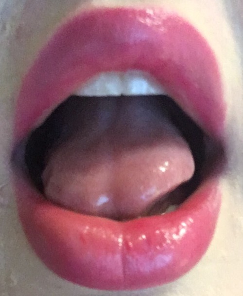 pink-doll-lips:This lipstick tastes like mangos and I let a man choose the color for me. I wasn’t su