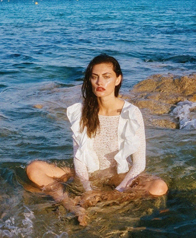 Phoebe Tonkin - Page 2 12a00b0fbc25ff41e81f3a0caa7bb4d035553ad4