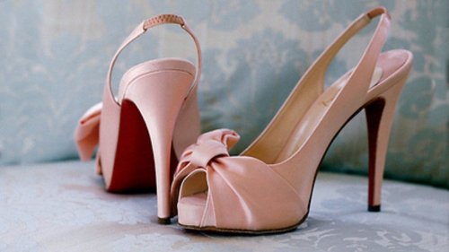 pink shoes