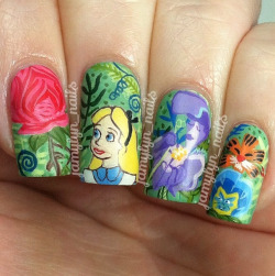 nailpornography:  alice in wonderland 