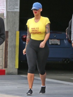 evans601:  #thickthursday: @amberrose