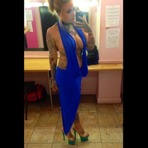 stripper-locker-room:  teeniebash