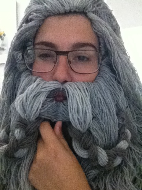 throllinoakenshield:  after 2 days and 750 meters of yarn I now have an oin wig the tutorial I used