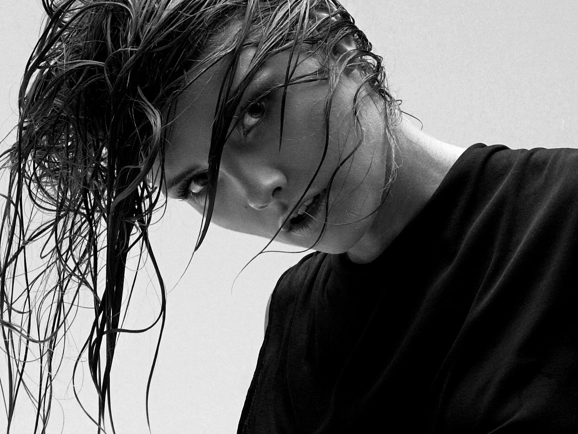 formesdelabeaute:  Caroline Kristiansen By Stefano Fabbri For The Libertine www.thelibertineezine.com