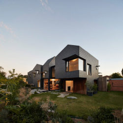 stevetrs:  Home in the Melbourne Suburb of