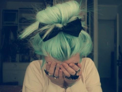 ivgotasecrett:  indie scene, scene on We Heart It - http://weheartit.com/entry/51808582/via/scars_and_stars Hearted from: http://youwillcatchmeififall.tumblr.com/post/42604329841 