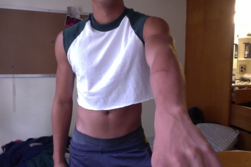 oursunriseyears:    im just into the crop 