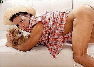 nudelatinos:  Latin gay boy Ethan is on live at gay-cams-live-webcams.comâ€¦