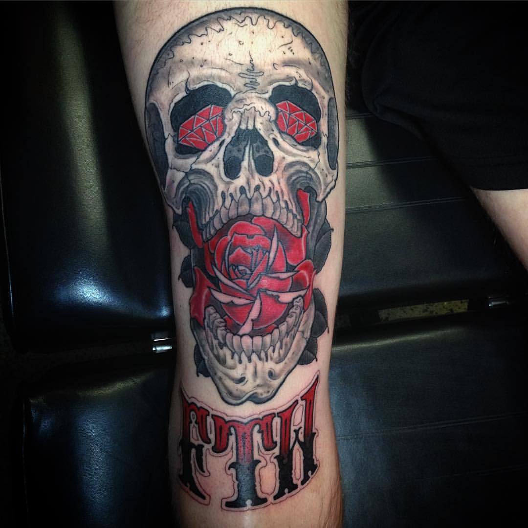 Spaded  Jaded Tattoo Co  Its almost the weekend Skull knee by  johnblack13 tattoo tattoos tulsa tulsatattoo oklahoma  oklahomatattoo 918tattoo ink inked inkedup inkedmag  hustlebutterdeluxe youcantknockthehustle sjhc 