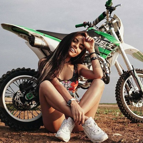 motocrossbabes: Get ready to send it into the weekend with the beautiful @buznikova #motocrossbabes