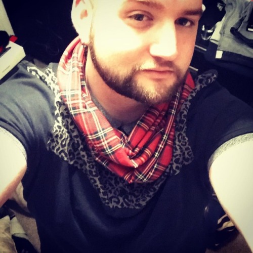 kieferfitzhugh:As festive as I’m ever going to dress! #gaysnap #gayscruff #gaystagram #gayselfie #instagay #gay #gays #gayuk #gayboy #gaybeard #beard #bear #bearcub #beardedgay #beardedhairyscruffhunks #tartan