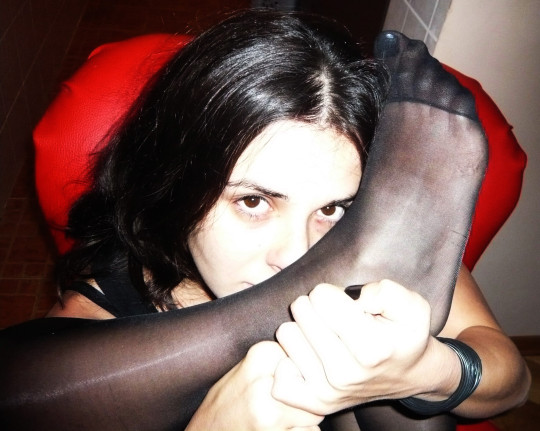 The power of black pantyhose. 