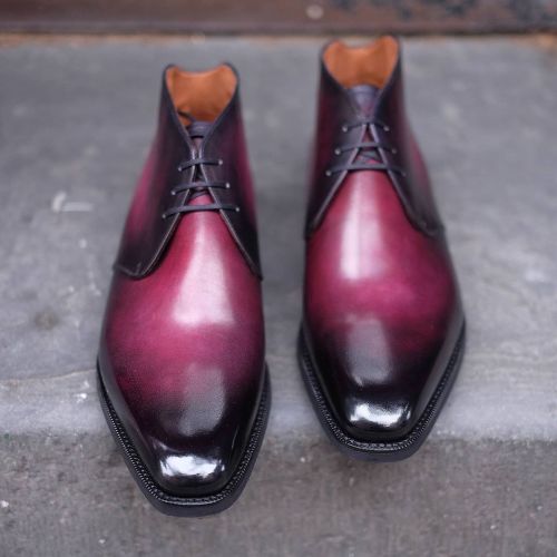 The Arséne patina by @hancore , good for all of those burgundy lovers! See it on a loafer, an oxford
