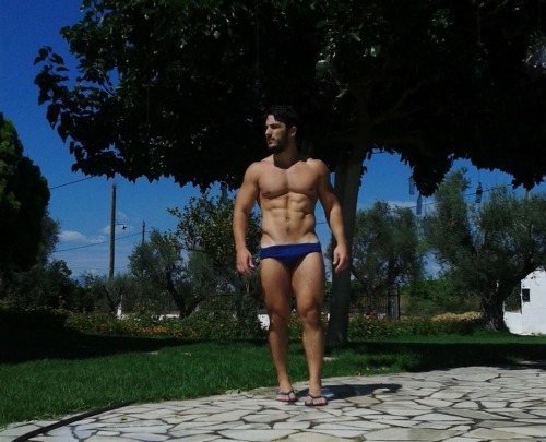 superbeast07:  motorcat:  Steve R from Greece.  *drools* 