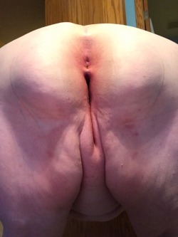 sexiestredheadofall:  A good back shot of