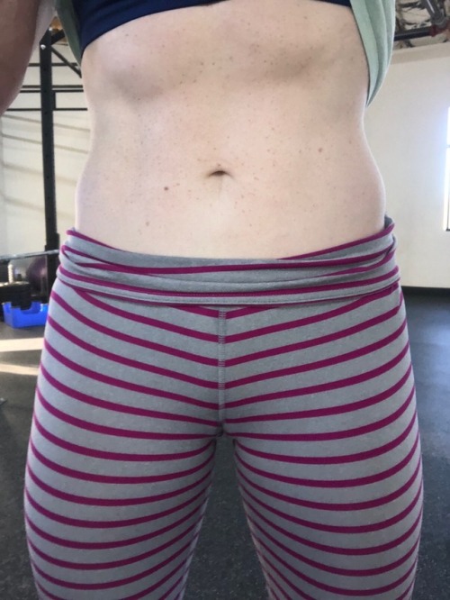 orneryredsnewadventures:  Cameltoe Thursday got them gym boys like…….  Damn, and I slept in this morning instead of going to the gym!