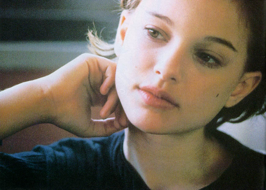 missbennetss:  Natalie Portman (1994) 