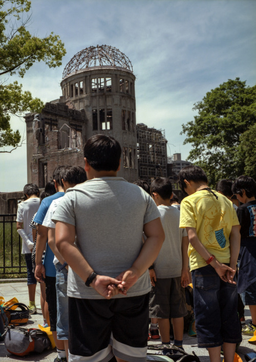 Bearing the Weight [Hiroshima, Japan, 2016]