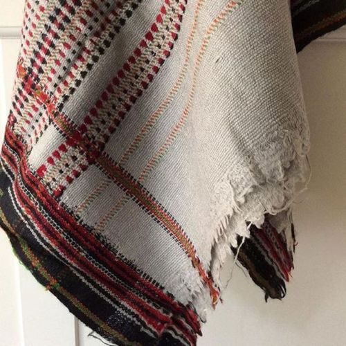 Handwoven blanket shawl from Northern India. . . . . . #merinowool #shawl #blanket #handwoven #thard