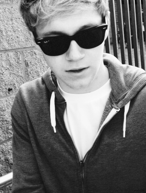 niallurby:  Niall today in Manchester - April 20, 2013 