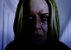 ahs-freaks:  &lsquo;…Fiona!&rsquo; 