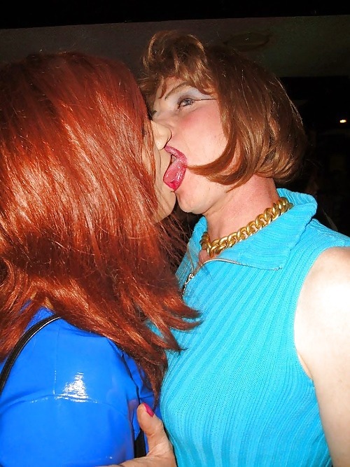 crossdressermeatandfeet:  https://www.tumblr.com/blog/crossdressermeatandfeet follow, enjoy, reblog!!!! amateur submissions invited and welcome - especially if they feature CD meat and feet!