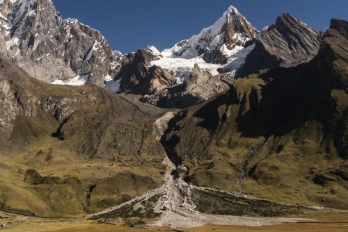 Cordillera de HuayhuashPerúJunio 2019instagram / vsco / tumblr   (More from Huayhuash)